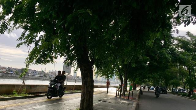 Sudah Rapi Dibenahi, Trotoar Danau Sunter tetap Dijadikan Parkir Motor Pemancing