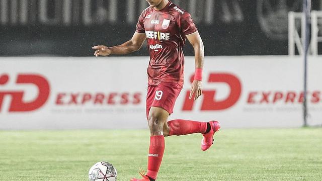 Kanu Helmiawan - Persis Solo
