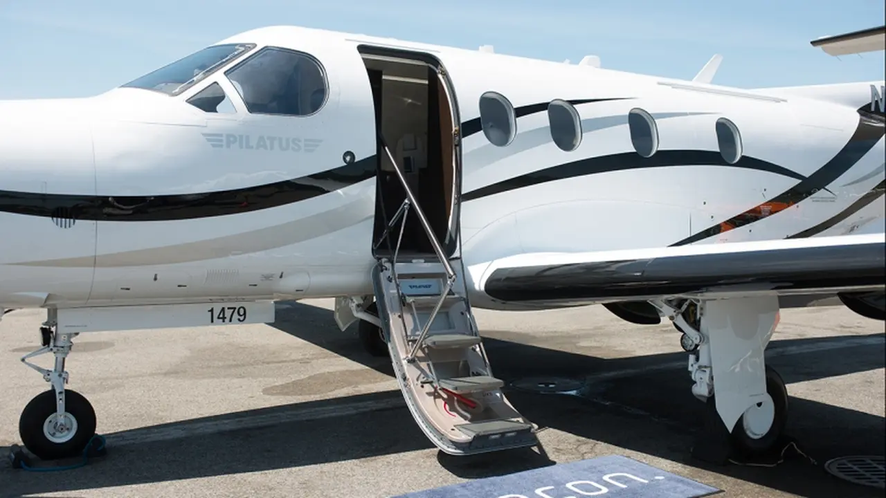 Rasakan Senasi Mewah Naik Private Jet via Aplikasi Ini
