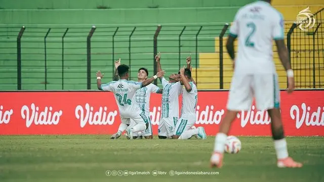 Selebrasi gol pemain PSBS Biak pada laga BRI Liga 1 2024/2025 (c) PT LIB