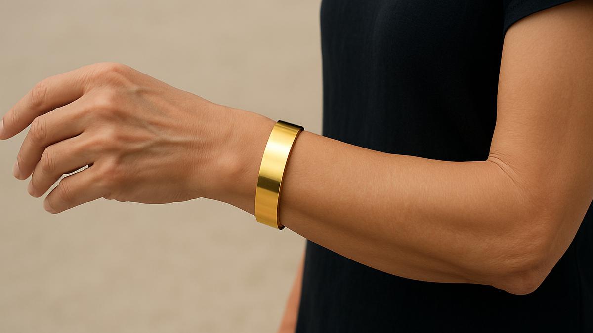 6 Model Gelang Emas Bulat Polos Terbaru 2025, Cocok untuk Usia 50 Tahun