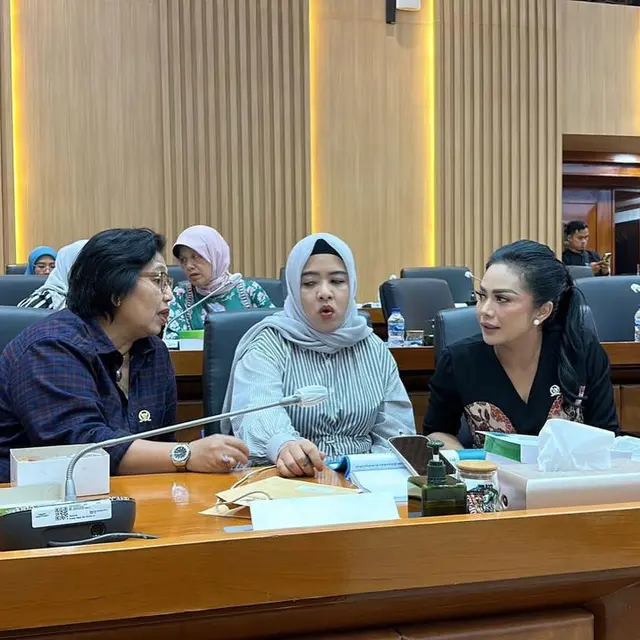 Krisdayanti di DPR RI (Instagram/krisdayantilemos)