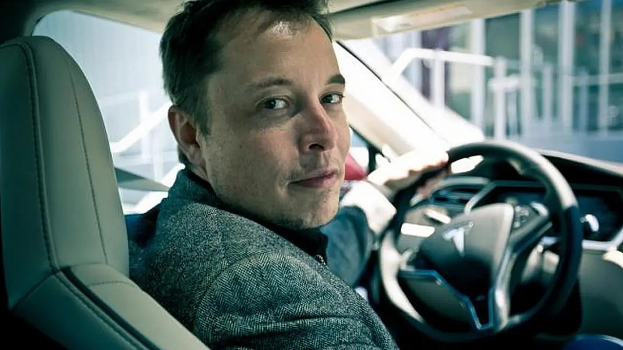 CEO TEsla: Mesin Diesel dan Bensin Sudah Sampai Batasnya
