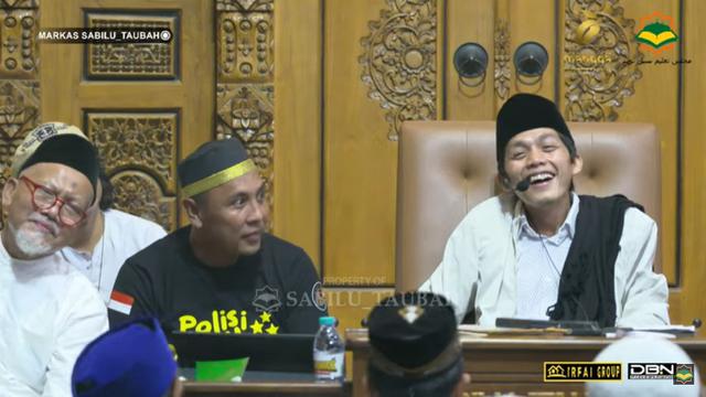 Majelis Gus Iqdam Kedatangan Putri Anies Baswedan