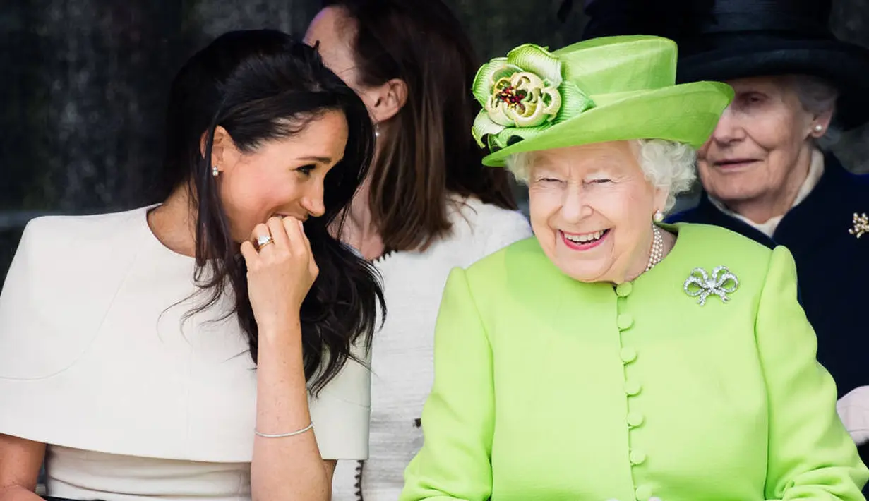 Dilasir dari HollywoodLife, hubungan Meghan dan Ratu Elizabeth bahkan lebih dekat daripada dengan ibu Pangeran Harry, Puteri Diana. (Samir Hussein/WireImage/E!)