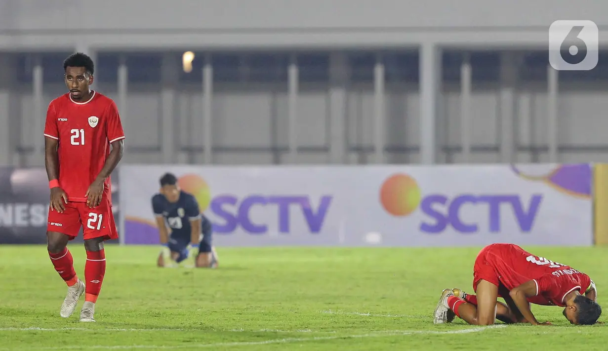 Bermain ketat dan sengit sepanjang laga, timnas Indonesia bermain imbang 1-1 melawan Yaman. (Liputan6.com/Angga Yuniar)