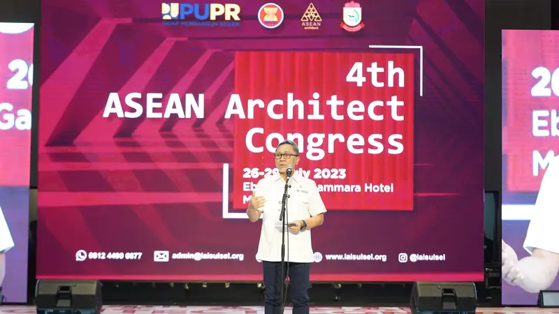 Menteri Perdagangan Zulkifli Hasan menghadiri Kongres Arsitek ke-4 ASEAN yang diselenggarakan Ikatan Arsitektur Indonesia,  Kamis  (27/7/2023) di Makassar, Sulawesi  Selatan. (Dok Kemendag)