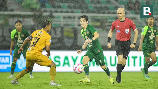 Paul Munster Kartu Merah, Persebaya Sudah Berjuang Keras Menang saat Ditahan Imbang Semen Padang
