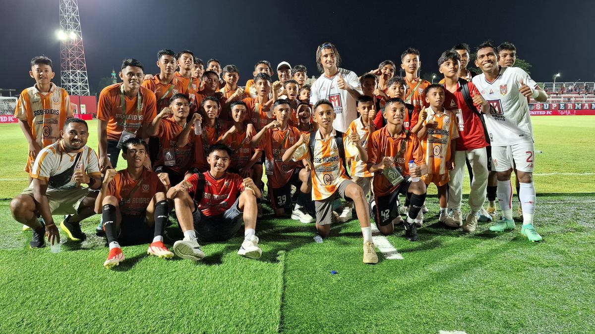 Bak Kacang Tak Lupa Kulitnya, Frets Butuan Undang SSB Almamaternya Menyaksikan Laga Malut United Kontra Arema FC