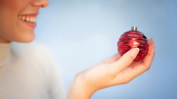 7 Hacks Ini Agar Aroma Parfum Awet Seharian (photo by freepik)