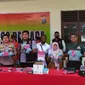 Konferensi pers pengungkapan pencabulan anak dibawah umur oleh seorang pria di Polsek Mandau, Kabupaten Bengkalis. (Liputan6.com/M Syukur)