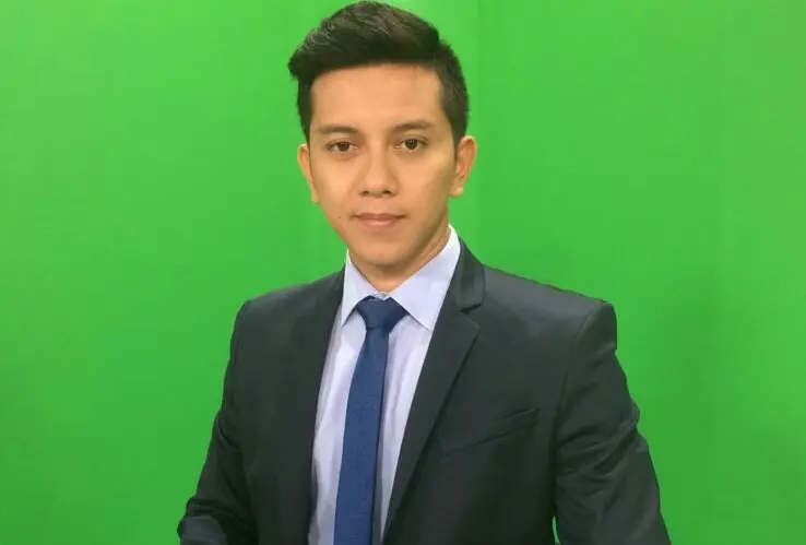 Menjadi seorang news presenter, menuntut Danny harus bisa semuanya . Mulai dari videography, fotografi, editing, serta menjadi produser