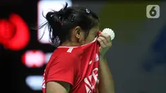 Pebulutangkis tunggal putri Indonesia, Gregoria Mariska Tunjung saat berlaga melawan Han Yue (China) di babak Perempat Final Indonesia Masters 2023 di Istora Senayan, Jakarta, Jumat (27/1/2023). Langkah Gregoria Mariska Tunjung terhenti usai disingkirkan wakil China, Han Yue, dalam tiga gim 21-19, 8-21, dan 16-21. (Liputan6.com/Helmi Fithriansyah)