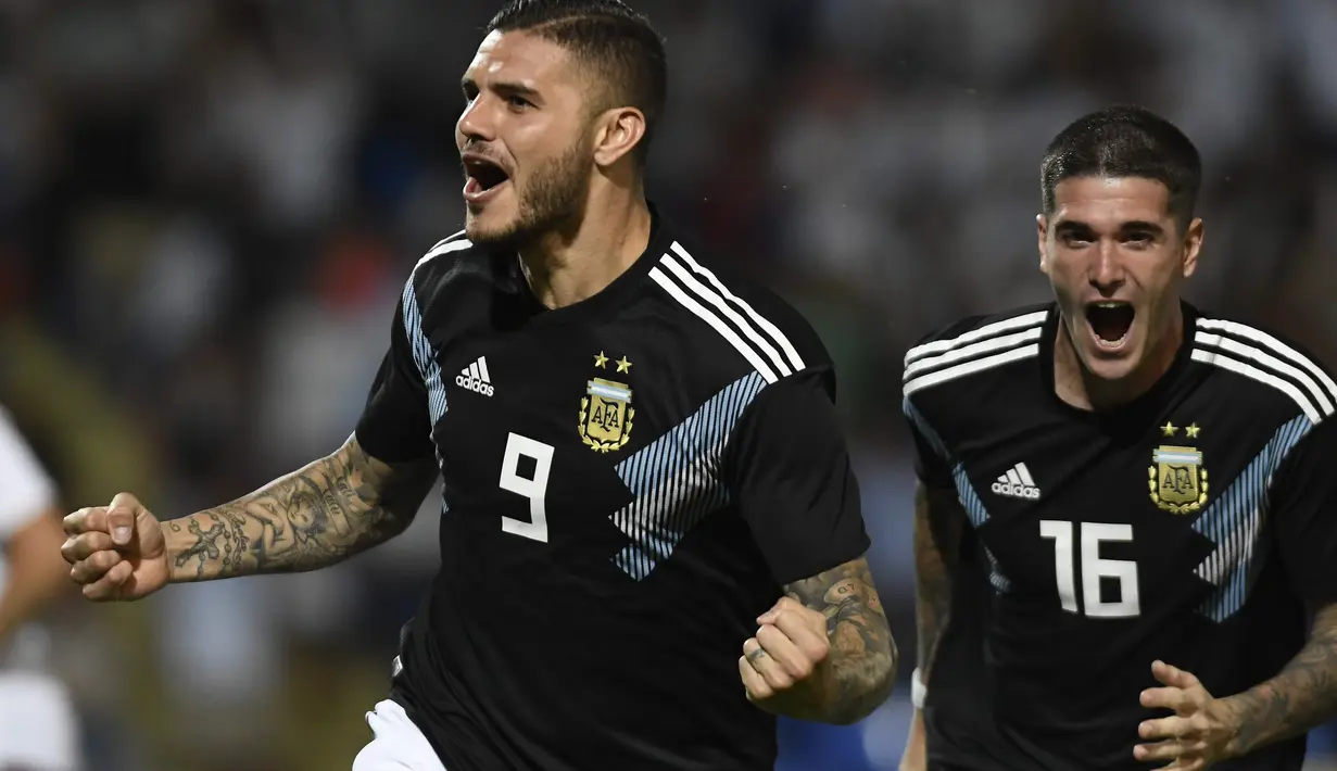 Menciptakan gol pada pertandingan debut merupakan hal terindah pesepak bola. Termasuk pemain Argentina Mauro Icardi yang berhasil mencetak gol Meksiko pada laga persahabatan yang berlangsung di stadion Malvinas, Rabu (21/11). Argentina menang 2-0 atas Mek