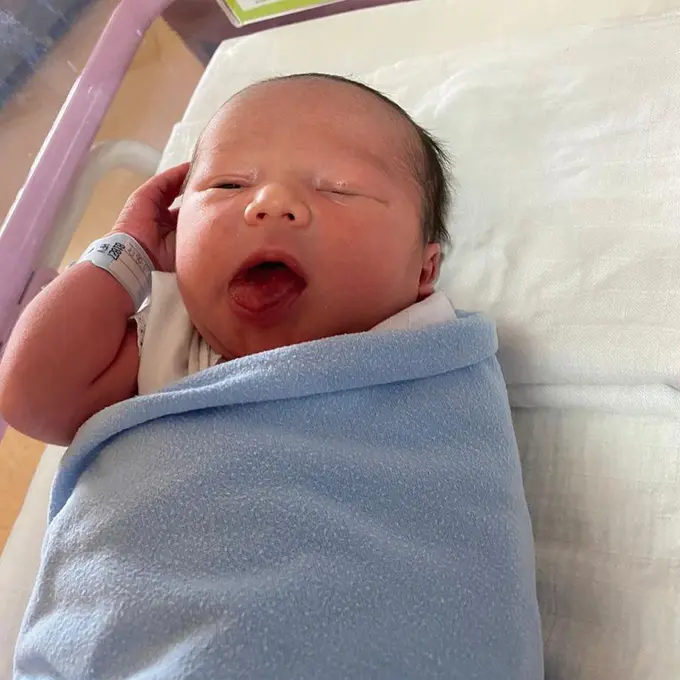 Anak Andhika Pratama dan Ussy Sulistiawaty. (Foto: Instagram @ussypratama)