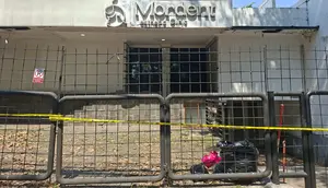 Klinik Kecantikan Tempat Sutrimo Terkapar Masih Dipasangi Garis Polisi