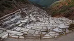 Pemandangan tambak garam Maras di Peru, 27 April 2019. Tambak garam yang terletak di sepanjang lereng Gunung Qaqawiñay pada ketinggian 3.380 mdpl ini sudah digunakan sejak zaman pra-Inca (1430 M). (Pablo PORCIUNCULA BRUNE/AFP)