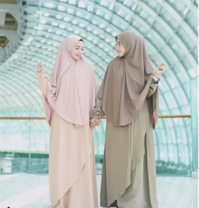 Padu padan busana hijab dengan warna pastel. (joyagh/instagram)