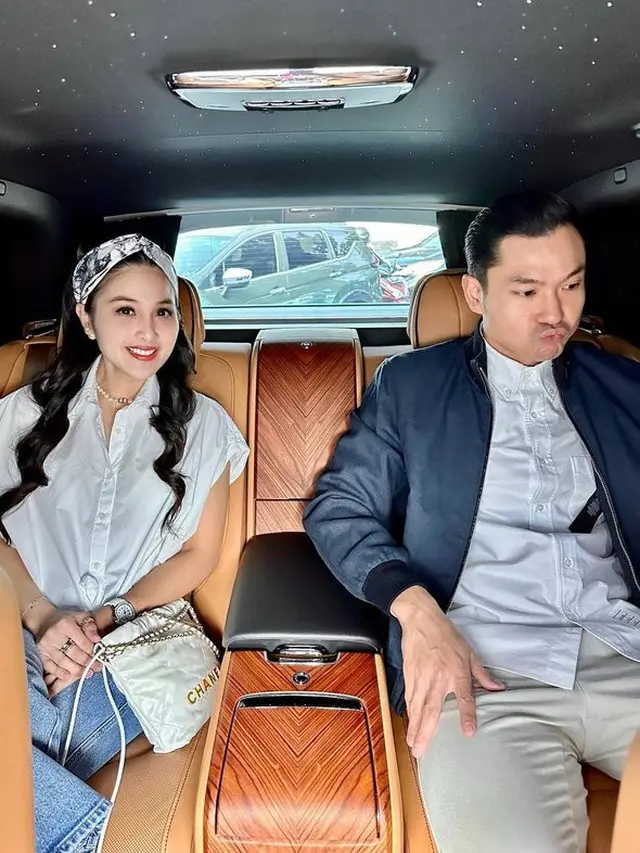 [Fimela] Sandra Dewi dan Harvey Moeis