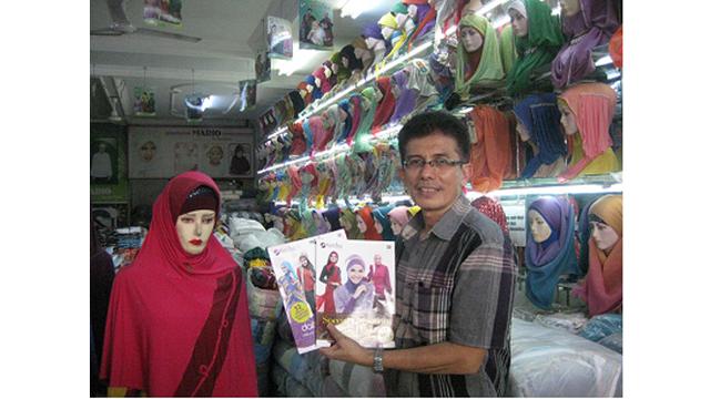 Lepas Profesi Bankir, Safrizal Sukses Berdagang Hijab "Kartina"