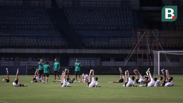 Foto: Yuk Lihat Aksi Marc Klok dan Pemain Timnas Indonesia Lainnya Menyantap Menu Latihan yang Diberikan Shin Tae-yong
