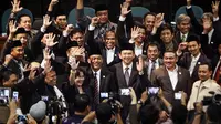 Plt Gubernur DKI Basuki Tjahaja Purnama (Ahok) secara resmi diumumkan menjadi Gubernur Jakarta, Jumat (14/11/2014). (Liputan6.com/Faizal Fanani)