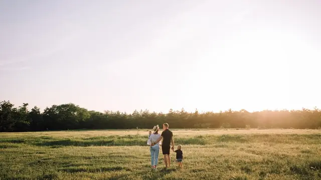 Tanggal 1 Agustus Hari Apa? Tanggal 1 Agustus Memperingati Hari Kanker Paru Sedunia, Hari Bebas Anak Internasional (Childfree Day), hingga Hari ASI (Air Susu Ibu) (dok.unsplash)