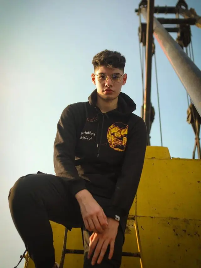 Salah satu sahabat Cornellius Suhartono dengan brand clothingnya