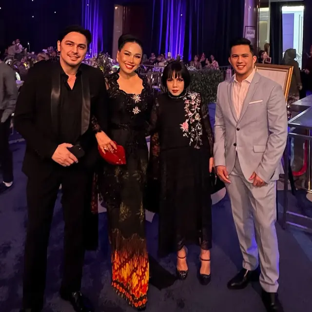 Potret Titi DJ saat Pakai Kebaya/Instagram @ti2dj