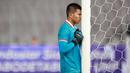 <p>Ekspresi penjaga gawang Timnas Indonesia U-20, Cahya Supriadi pada laga International Friendly Match U-20 melawan Selandia Baru di Stadion Utama Gelora Bung Karno (SUGBK), Jakarta, Minggu (19/02/2023). (Bola.com/Ikhwan Yanuar)</p>