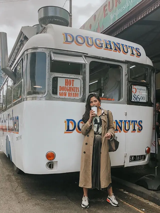 Gaya Fashion Liburan Ala Jessica Mila yang Simple dan Elegan