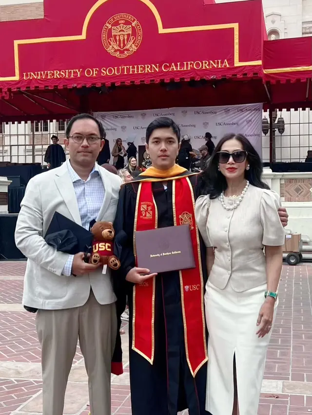 Diah Permatasari saat wisuda anak pertama (instagram.com/dps_diahpermatasari)