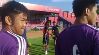 Persik serius mempersiapkan diri di bawah arahan Bejo Sugiantoro jelang uji coba melawan Perseru di Kediri. (Bola.com/Robby Firly)
