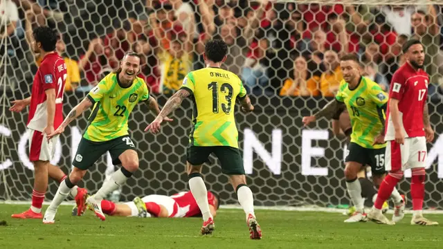 Foto: Timnas Indonesia Terkapar di Markas Australia, Debut Pahit Patrick Kluivert