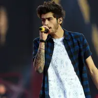 Zayn Malik secara resmi menyatakan mundur dari One Direction!