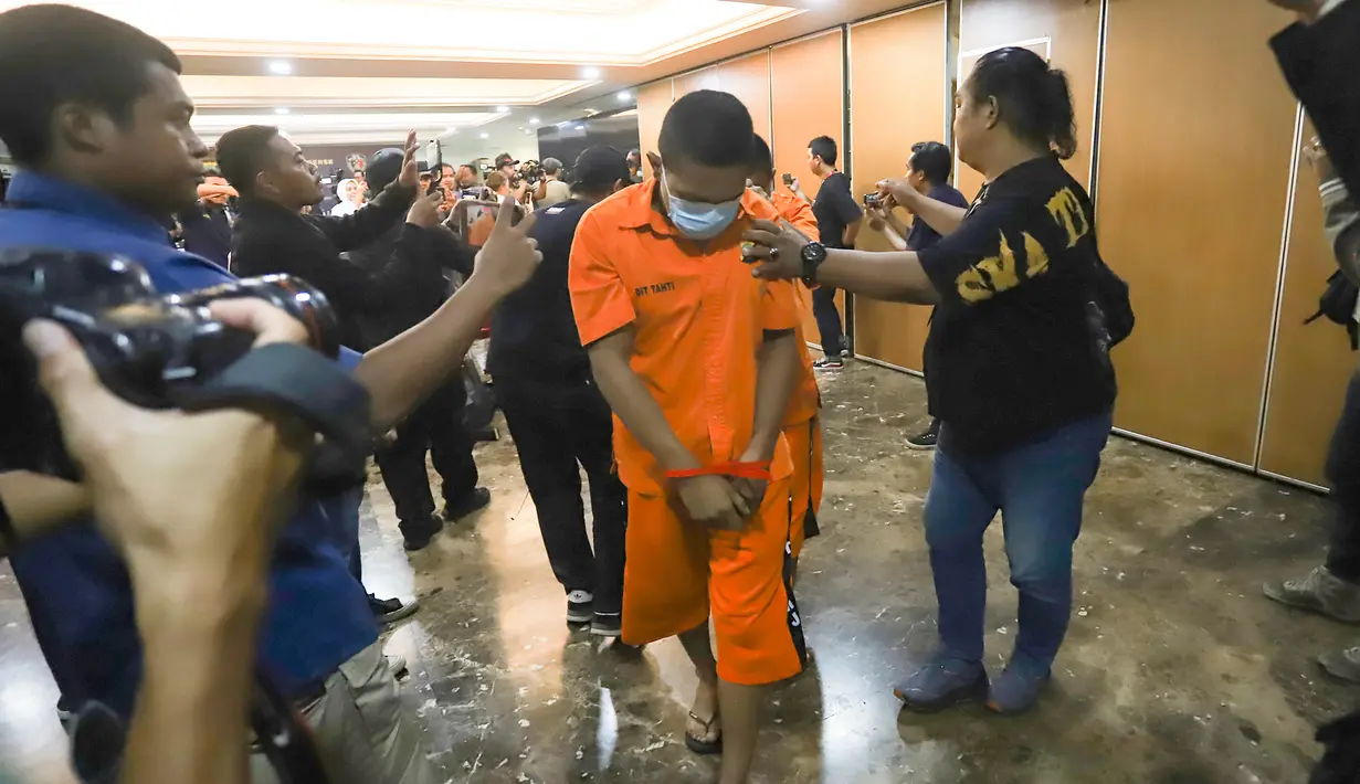 Polda Metro Jaya berhasil mengungkap motif di balik kasus penculikan dan pembunuhan Kepala Kantor Cabang Pembantu (KCP) Bank BRI Cempaka Putih, Jakarta Pusat, Muhammad Ilham Pradipta (37). (merdeka.com/Arie Basuki)