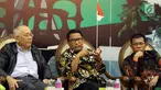 Anggota Komisi III Fraksi PDIP DPR Masinton Pasaribu), Ketua Komisi V Fraksi Partai Gerindra Farry Djemi Francis, dan Pemerhati Masalah Sosial dan Ekonomi Johanes Saragih saat Diskusi Forum Legislasi di Jakarta, Selasa (21/8). (Liputan6.com/JohanTallo)
