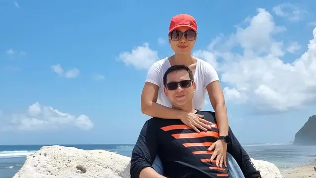 8 Gaya Kompak dan Serasi Ari Wibowo dan Inge Anugrah Sebelum Ajukan Perceraian