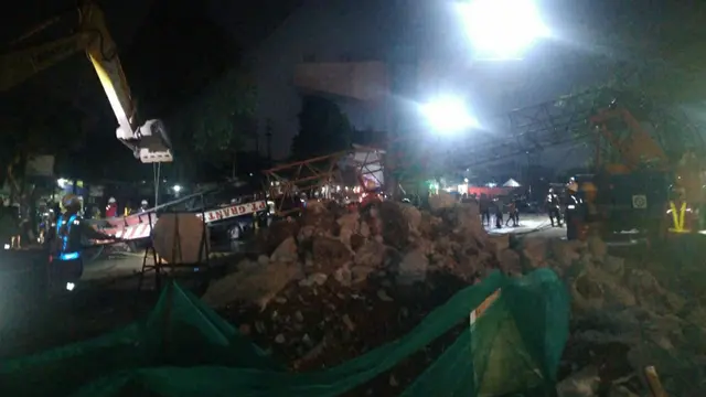 crane jatuh