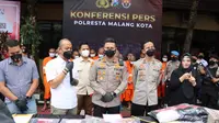 Satresnarkoba Polresta Malang Kota meringkus MRD beserta barang bukti narkotika jenis sabu dan ganja sebanyak 2,6 kilogram.