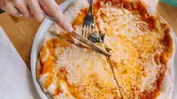 ilustrasi resep pizza/copyright Unsplash/Humphrey Muleba