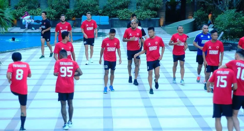 Pemain PSM Makassar akan mendapat program latihan khusus selama bulan puasa. (Bola.com/Abdi Satria)
