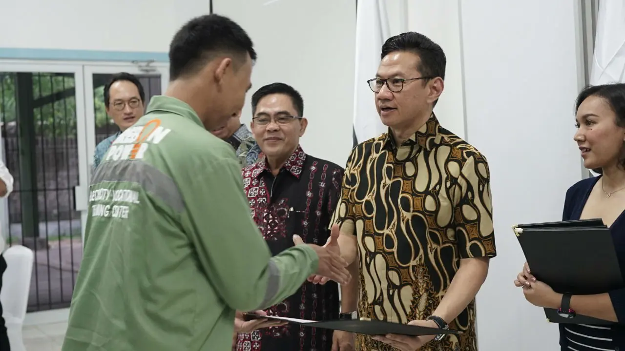 Cerita Lulusan Tenaga Profesional Pembangkit Listrik Asal Cirebon Lulus Seleksi Kerja