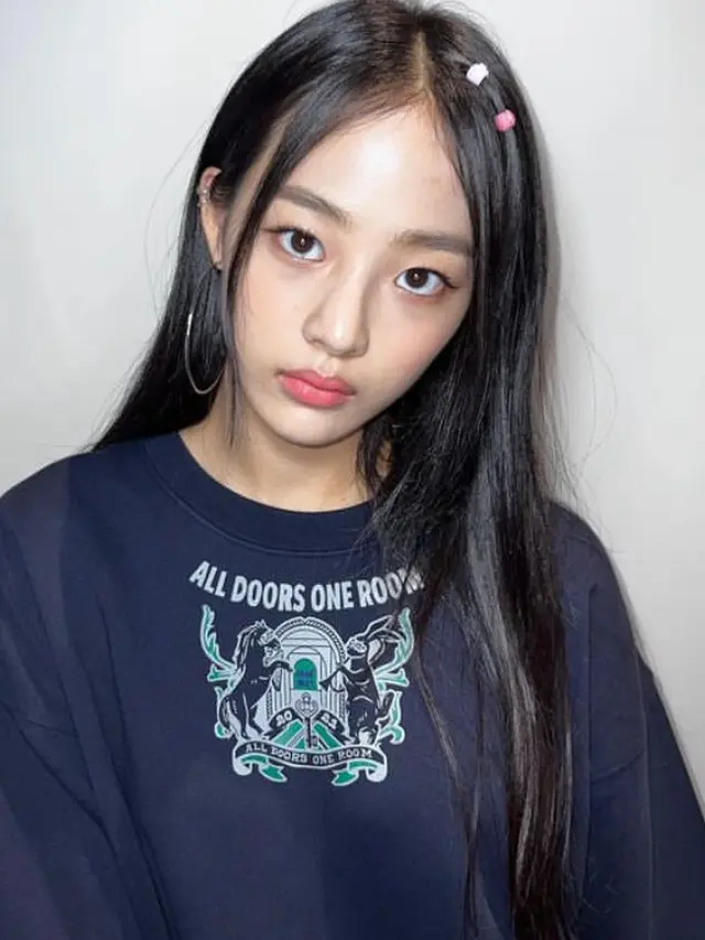 Inspirasi Makeup Natural dari Minji NewJeans [@newjeans_official]