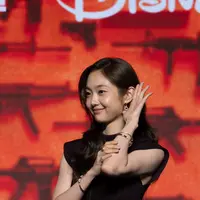 Kim Hye Jun dalam konferensi pers drakor A Shop for Killers. (Disney Plus)
