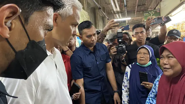 Ganjar Pranowo Bertemu Emak-Emak Penyandang Disabilitas Mengemis di Balikpapan