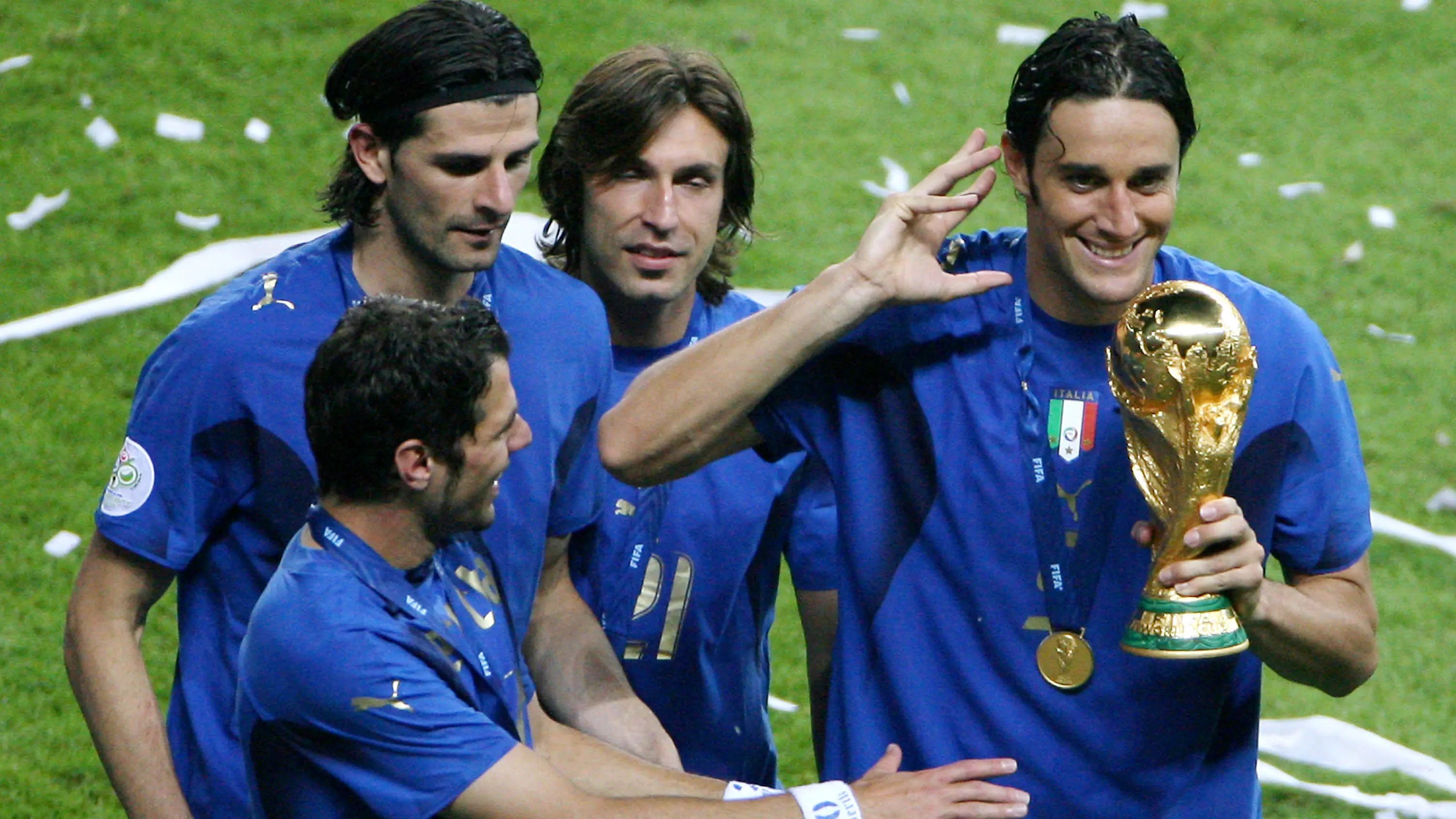 Timnas Italia saat juara Piala Dunia 2006. Italia menjadi satu-satunya juara dunia yang gagal ke Piala Dunia 2018 (AFP/ Daniel Garcia)