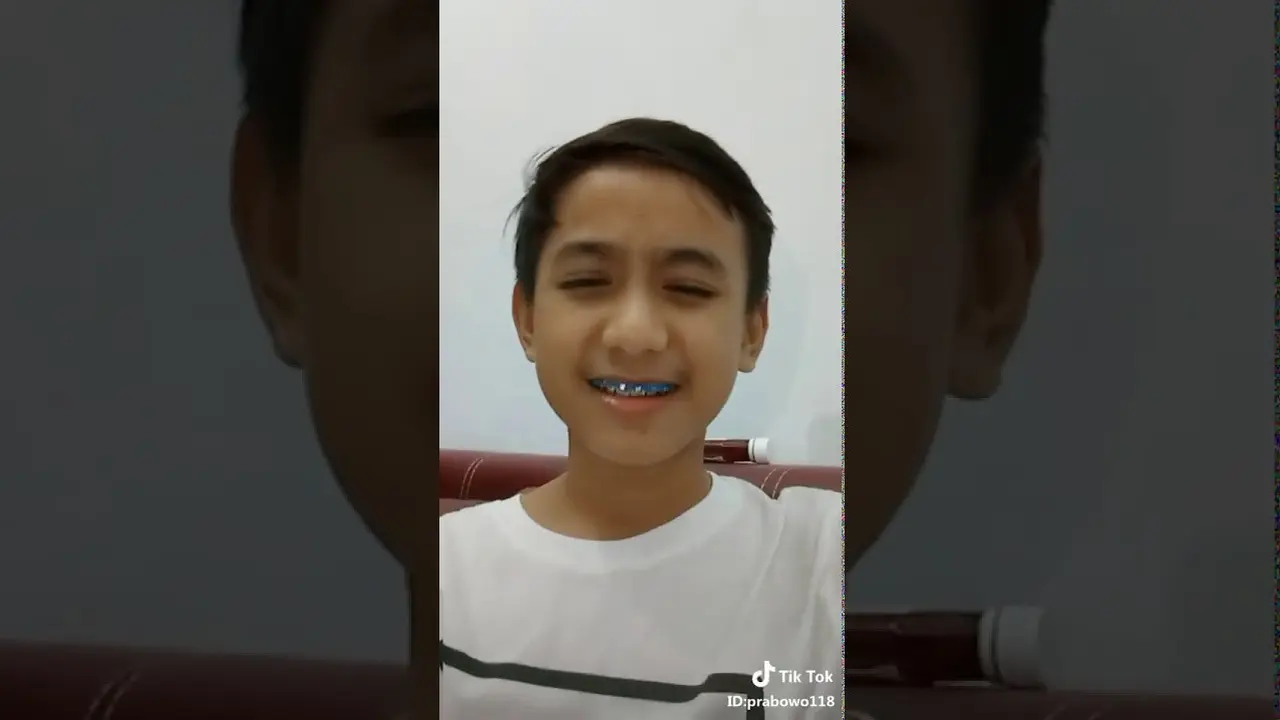 [Bintang] Sederet Kicauan Kocak Netizen Membahas Soal Kehebohan Bowo Alpenliebe