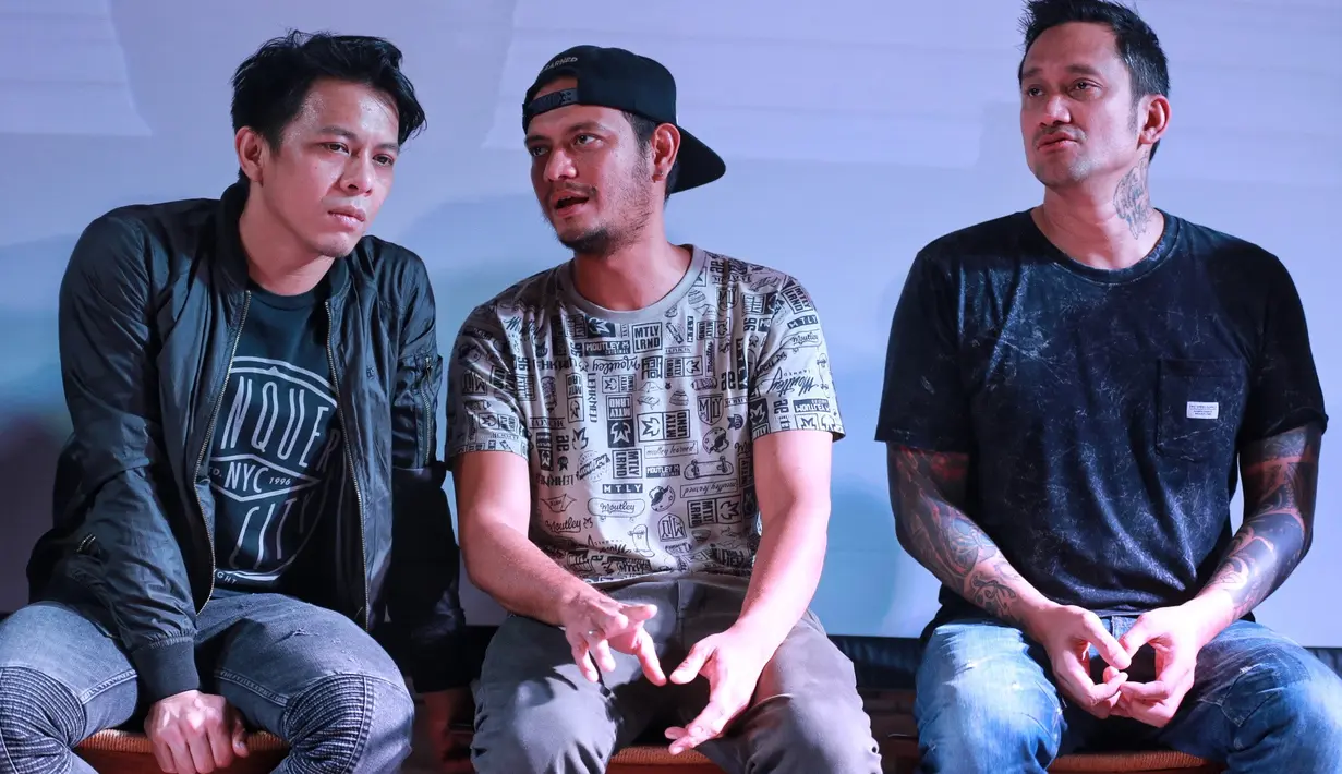 Saat wartawan mencoba menanyakan hubungannya,  penyanyi kelahiran Pangkalan Brandan 36 tahun itu enggan berbicara banyak terkait hubungannya dengan Sophia Latjuba. (Adrian Putra/Bintang.com)