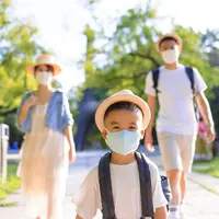 Wajib Tahu! Ini 4 Tips Aman Liburan Saat Pandemi / copyright shutterstock